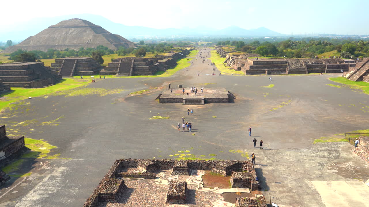 Landscape view of teotihuacan with tourists