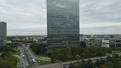 aerial reveal, design offices münchen highlight towers and city skyline