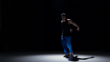 breakdancing performance