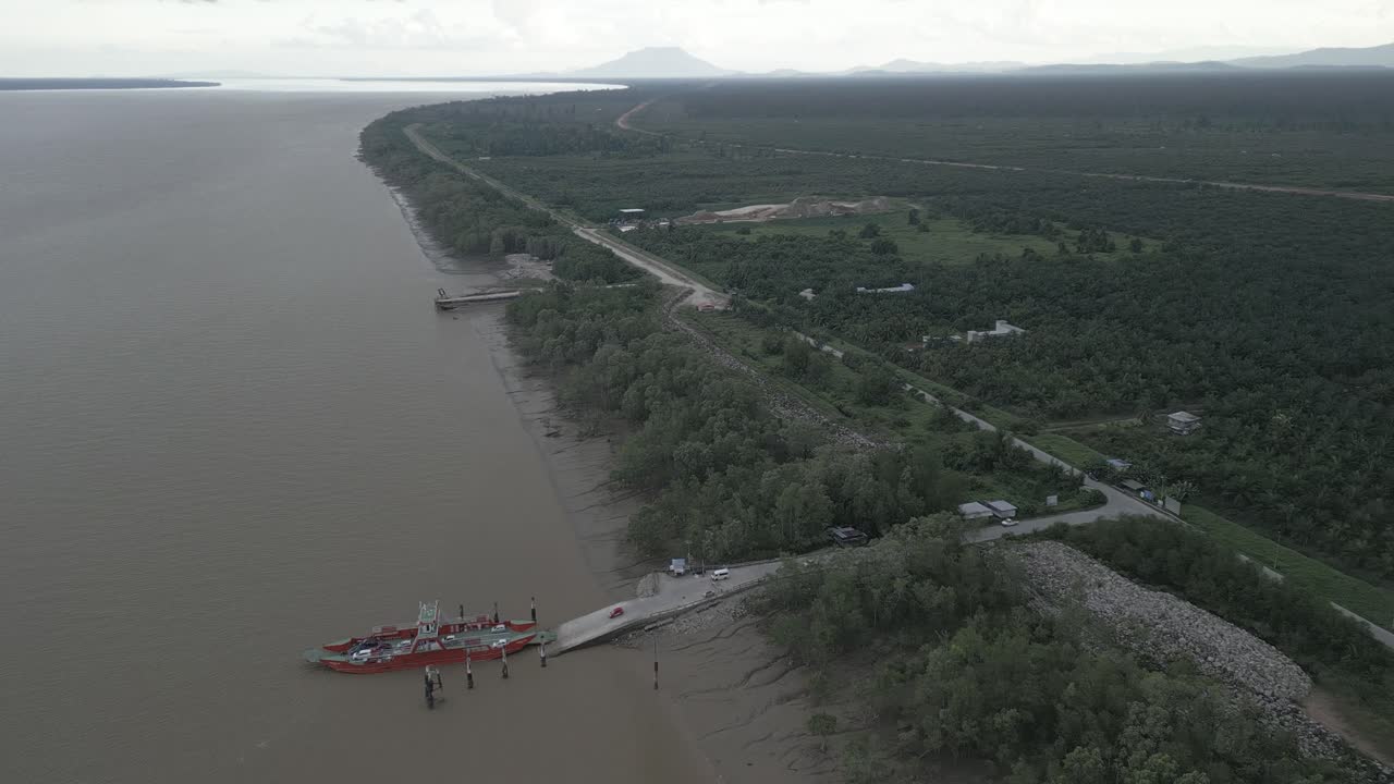 The ferry service across Batang Lupar in Sarawak, specifically the Triso ferry, is a key crossing point on the coastal road network, connecting areas like Sebuyau and Triso