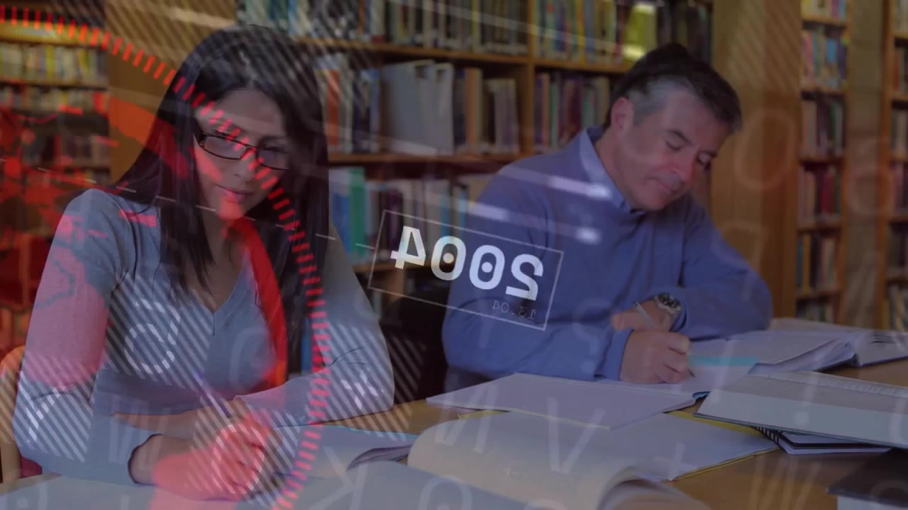 Dos estudiantes escribiendo en una biblioteca mientras visualizaciones de datos se deslizan sobre las páginas, fusionando el estudio con una superposición tecnológica