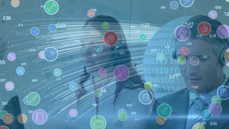 animación de la red de conexiones con iconos sobre personas de negocios que usan auriculares telefónicos