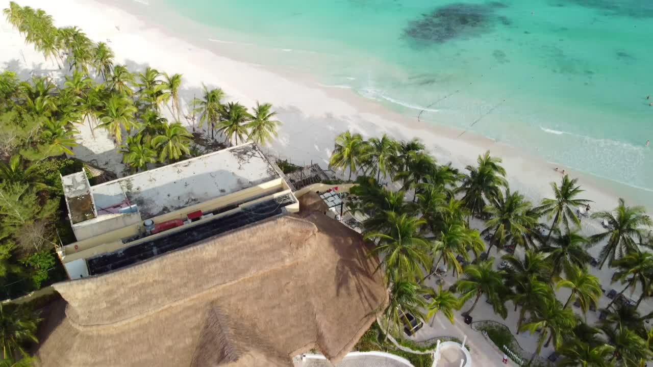 playa del carmen resorts de playa arena blanca y agua turquesa