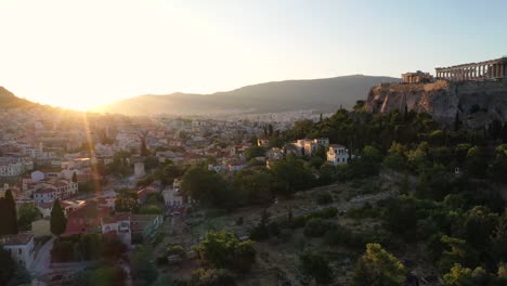 Grecia-Acrópolis-Ciudad-De-Atenas-Partenón,-Monte-Lycabettus,-Edificio-Del-Parlamento-Y-Edificios-Residenciales-Al-Amanecer-Verano