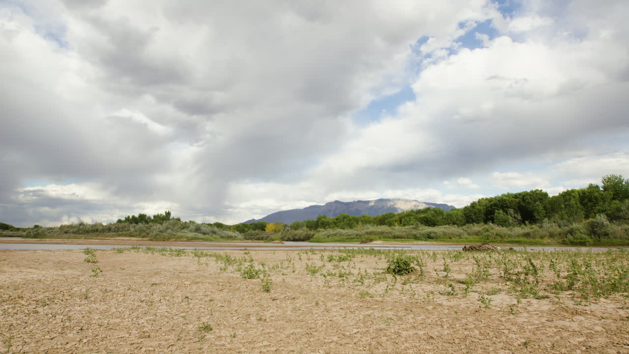 Pan shot to show how the Rio Grande is drying up