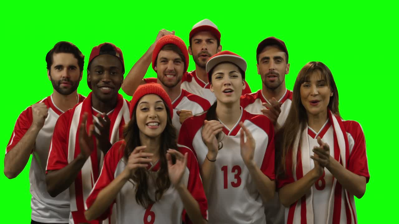 축구 경기를 시청 하는 친구 들 의 그룹