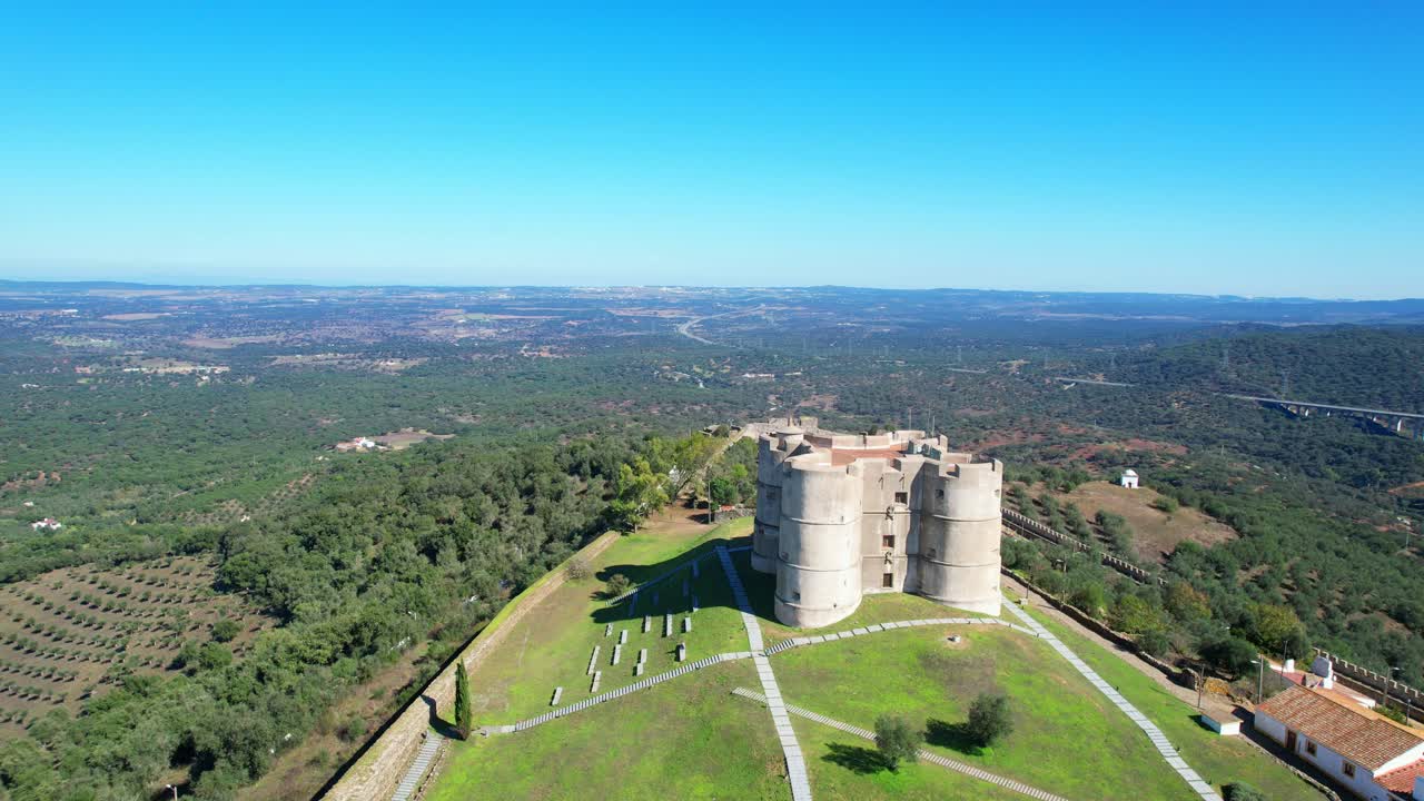 Circling around Evoramonte castle.Built on one of the highest points of the Ossa mountain Mixing elements of the Gothic and Renaissance styles inspired by Italy.Evoramonte,Estremoz,Portugal