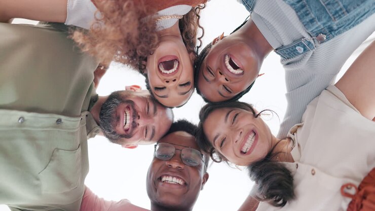 Diversity, teamwork and comic with business people