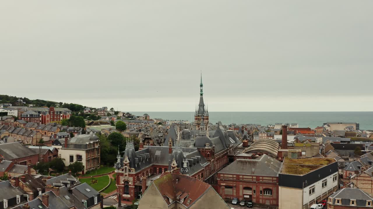 프랑스 해안 도시 의 공중 사진