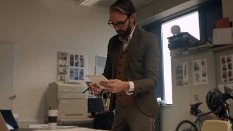 businessman using digital tablet 4k