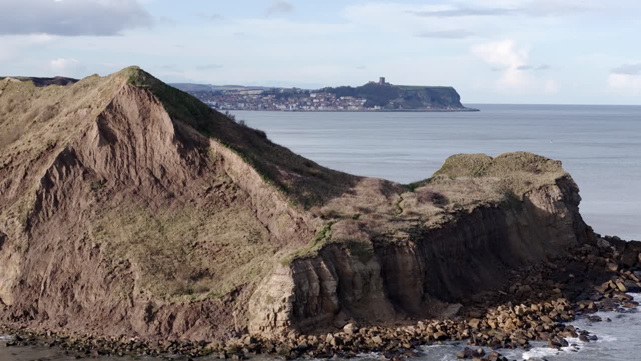 북 요크셔 해안의 항공 촬영을 뒤집는 것