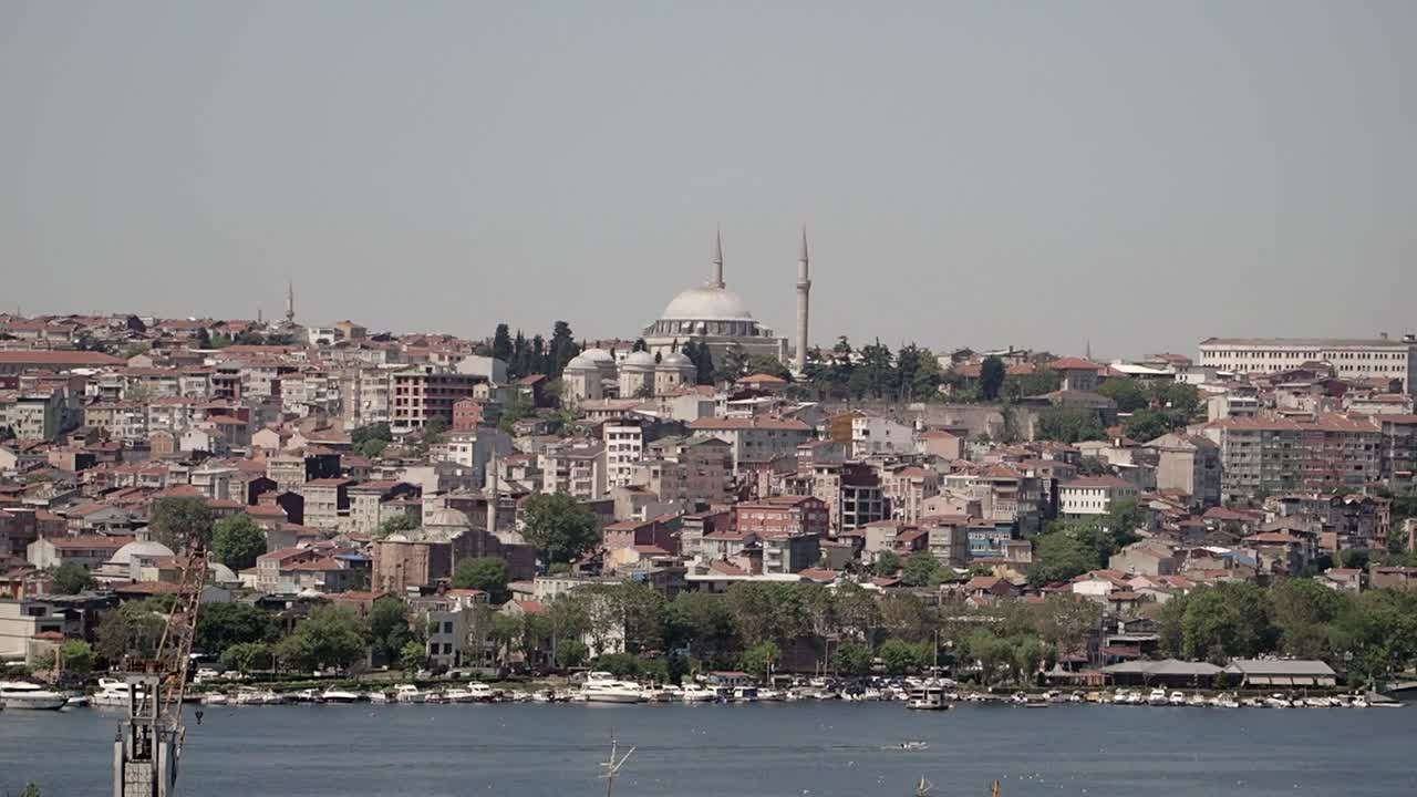 Panoramic View of Istanbul Cityscape with a Prominent Mosque and Waterfront
