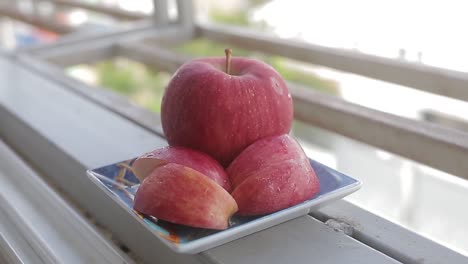 red apple isolated