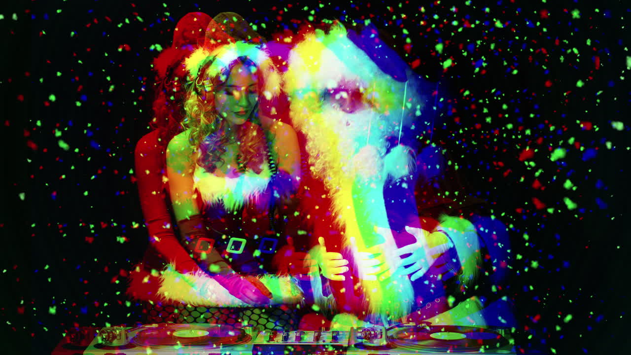 papá noel y la mujer en disfraz de navidad para el rodaje de discoteca de navidad