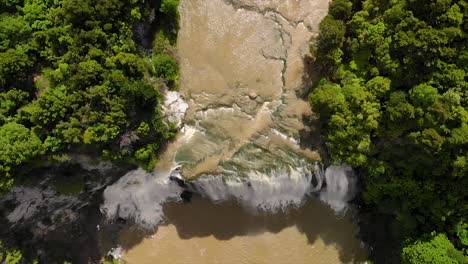 Luftneigung-Der-Waihi-Wasserfälle