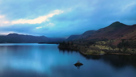 lake district keswick derentwater england