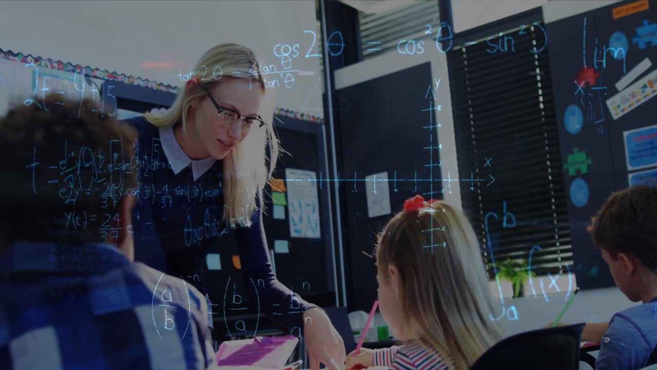 animación de ecuaciones matemáticas sobre maestras y escolares que escriben en clase