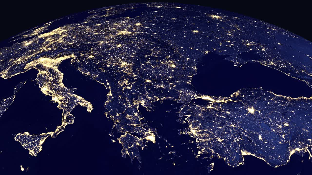 La Terra ruota e zooma sull'Europa di notte, evidenziando Podgorica, Montenegro, con etichette delle città