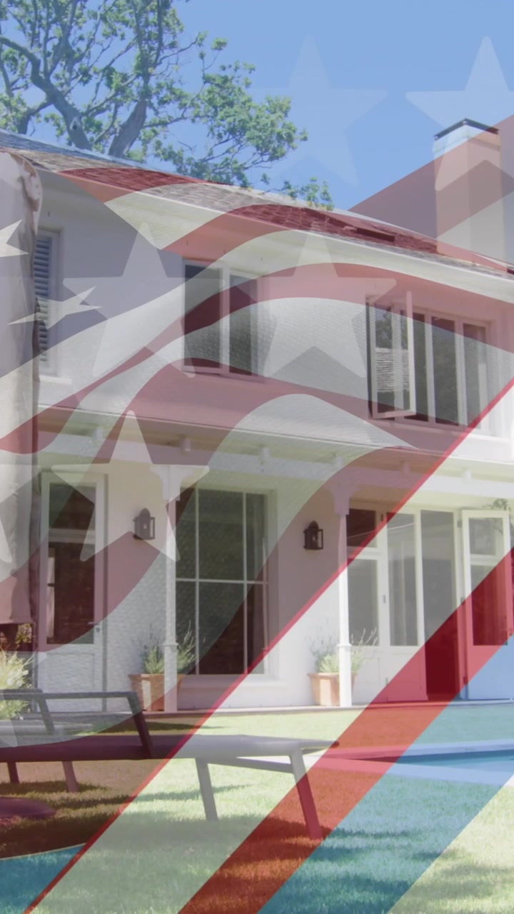 Animazione della bandiera americana su una casa.