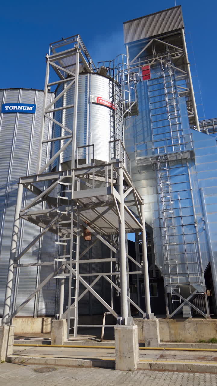 Agriculture grain silos storage tank