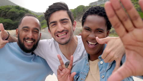 Selfie,-Frieden-Und-Freunde-Am-Strand-Zusammen