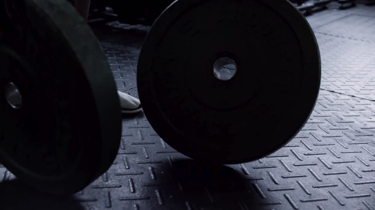 Dischi per sollevamento pesi in palestra