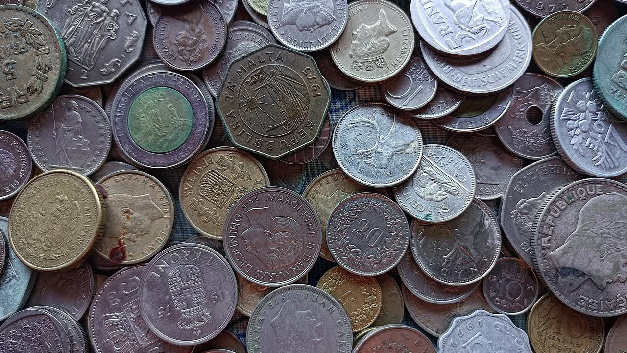 Pile World Coins from different Countries
