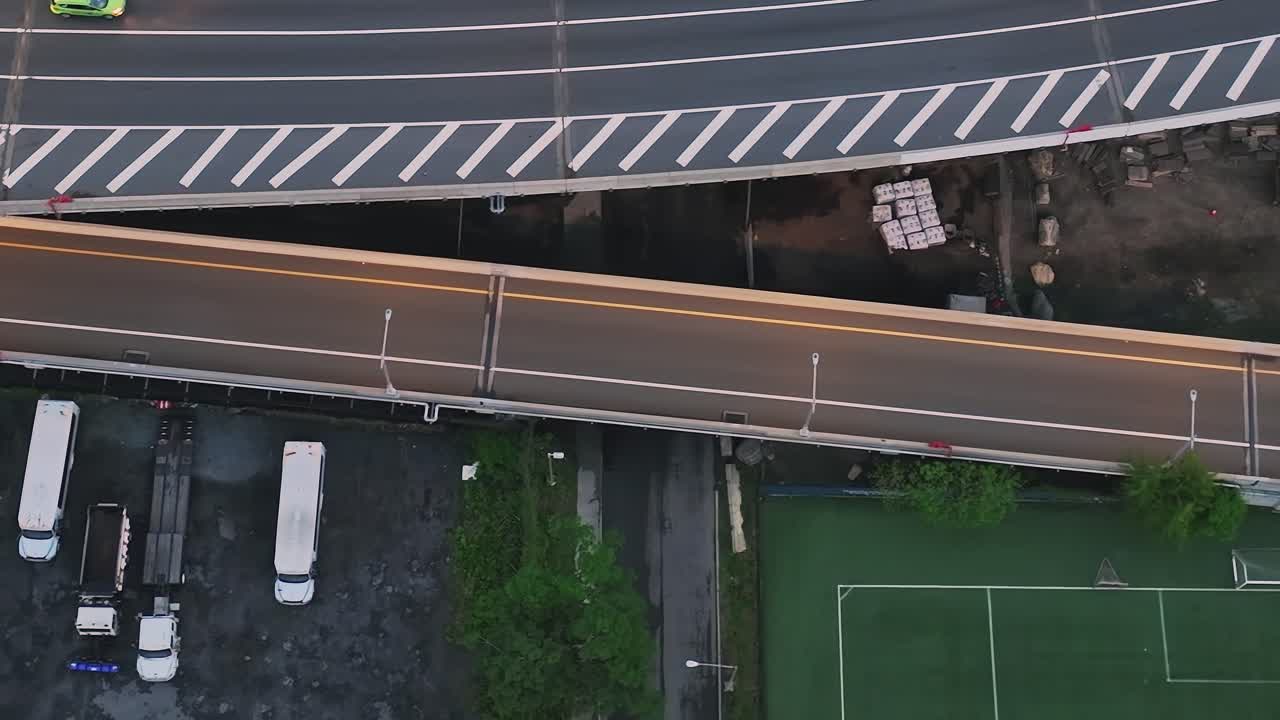 Mattina nebbiosa su Central Park e lo skyline di New York