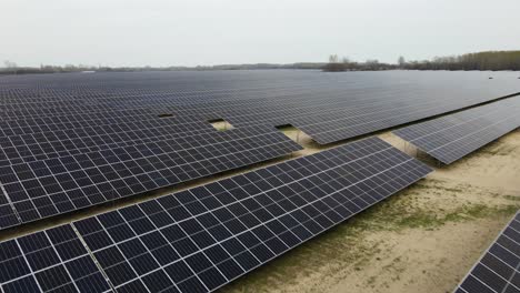 Aerial-view-of-large-solar-farm