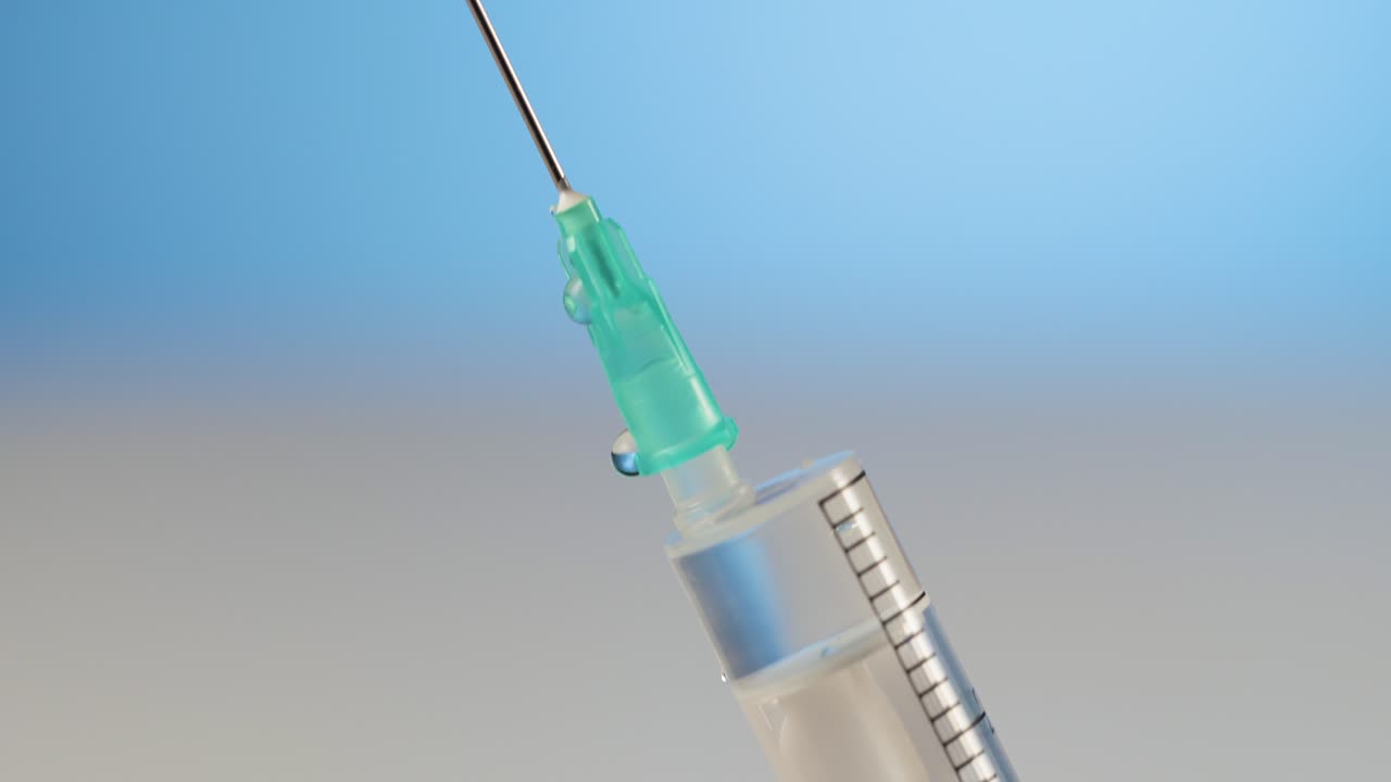 cerrar la jeringa médica, dejar salir el aire, concepto de vacunación o enfermedad