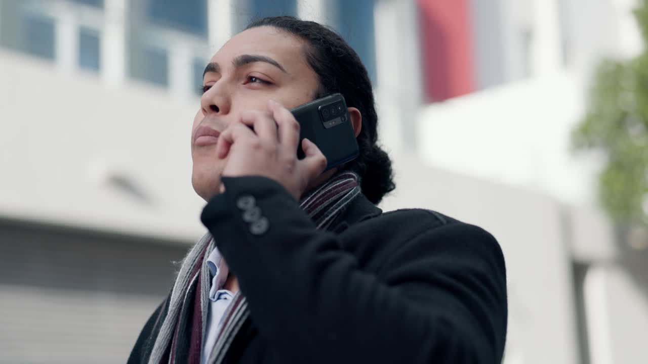 사업가, 전화 통화 및 도시 통신