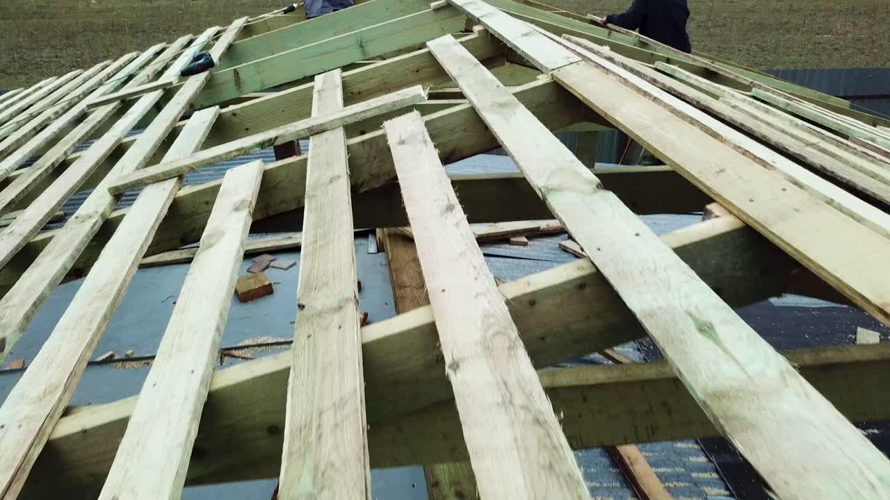 enmarcamiento del techo en curso