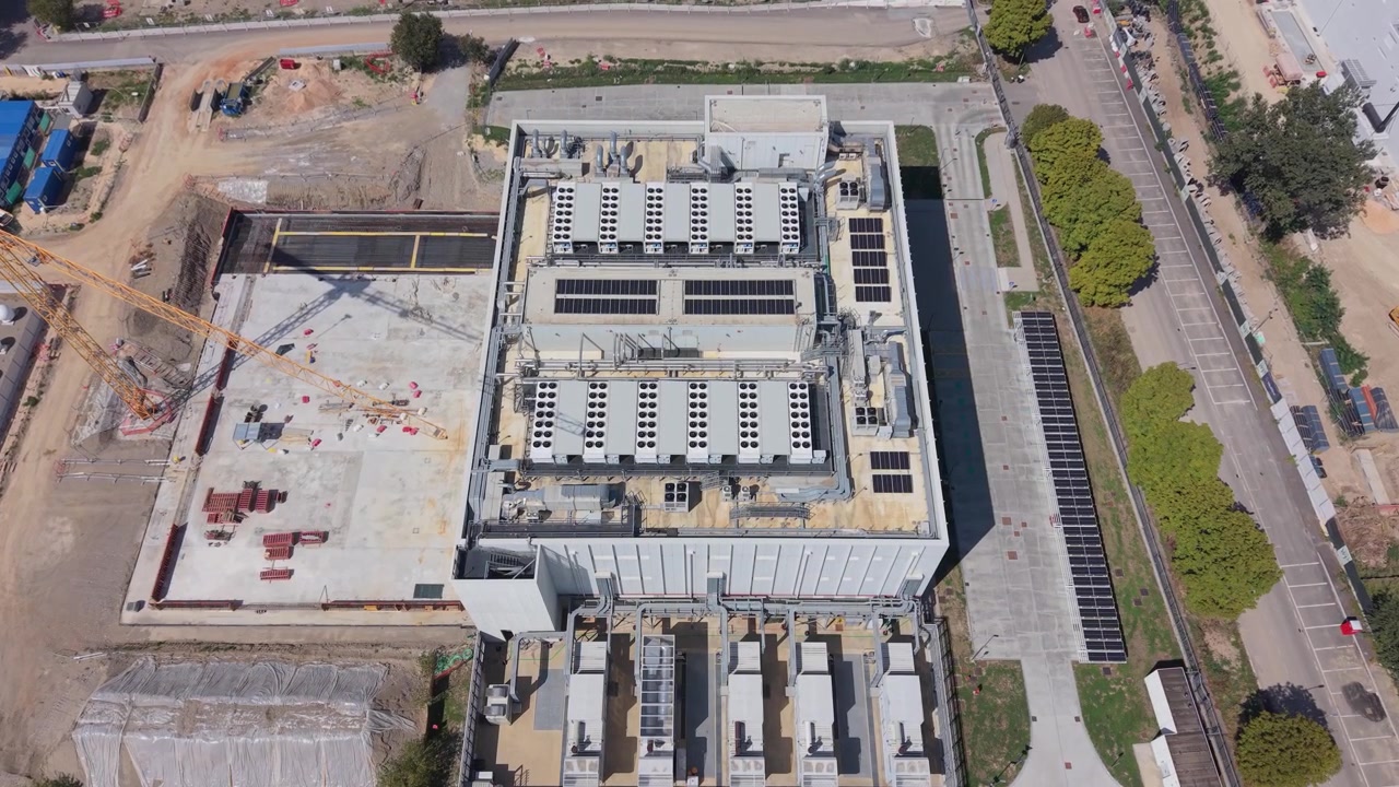 Luftfoto af Equinix ML5 Data Center i Milano, Italien