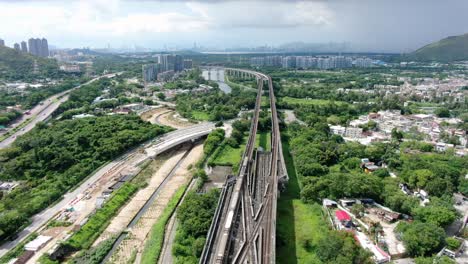 Hong-Kong-Mtr-Eisenbahn-Am-Stadtrand,-Luftaufnahme