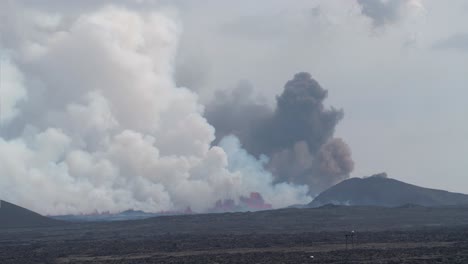 Rising-smoke-after-volcano-eruption-in-Reykjanes-peninsula,-Iceland