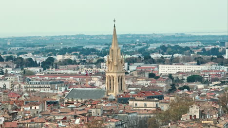 Draufsicht-Auf-Die-Kirche-Sainte-Anne-In-Montpellier.