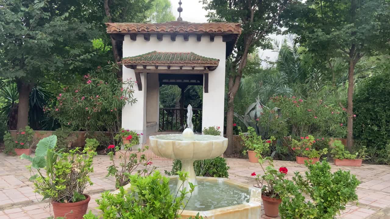 Medical water fountain flowing in an arabic palace perfect for meditation.