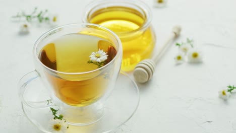 Closeup-of-cup-with-camomile-tea