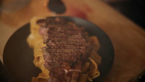 seared steak with tagliatelle pasta