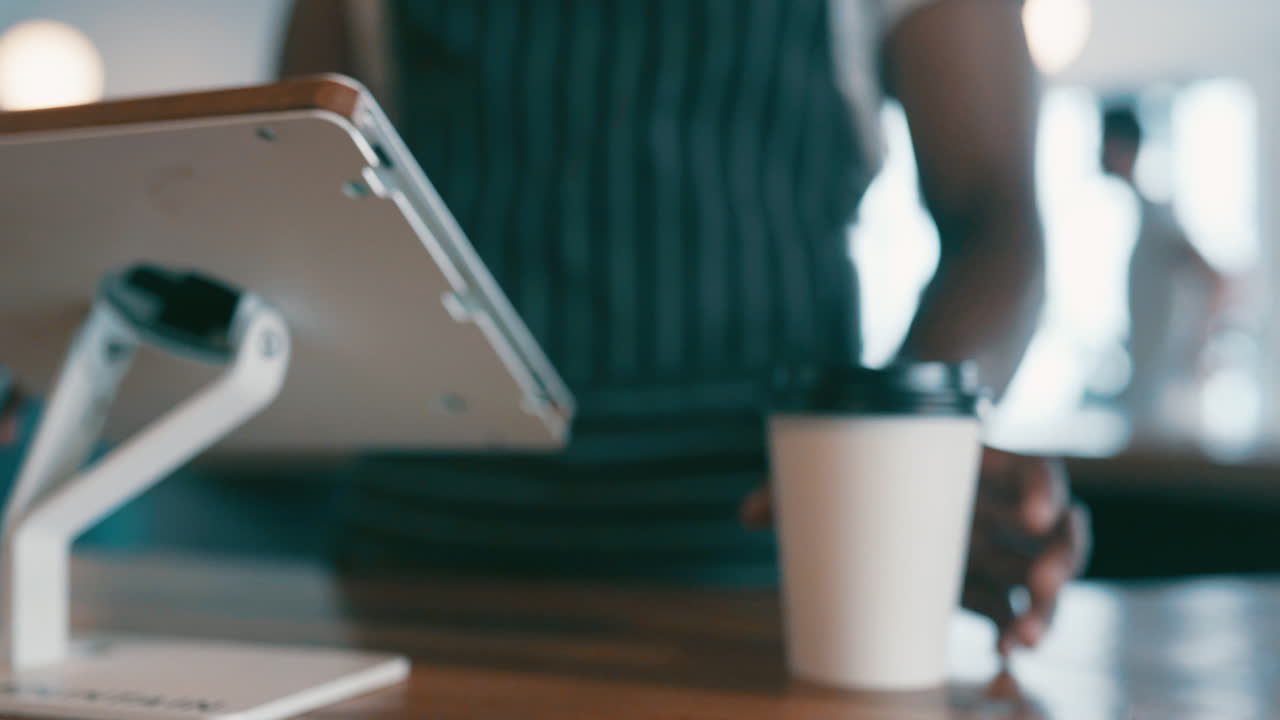 ¡el espresso está llegando!