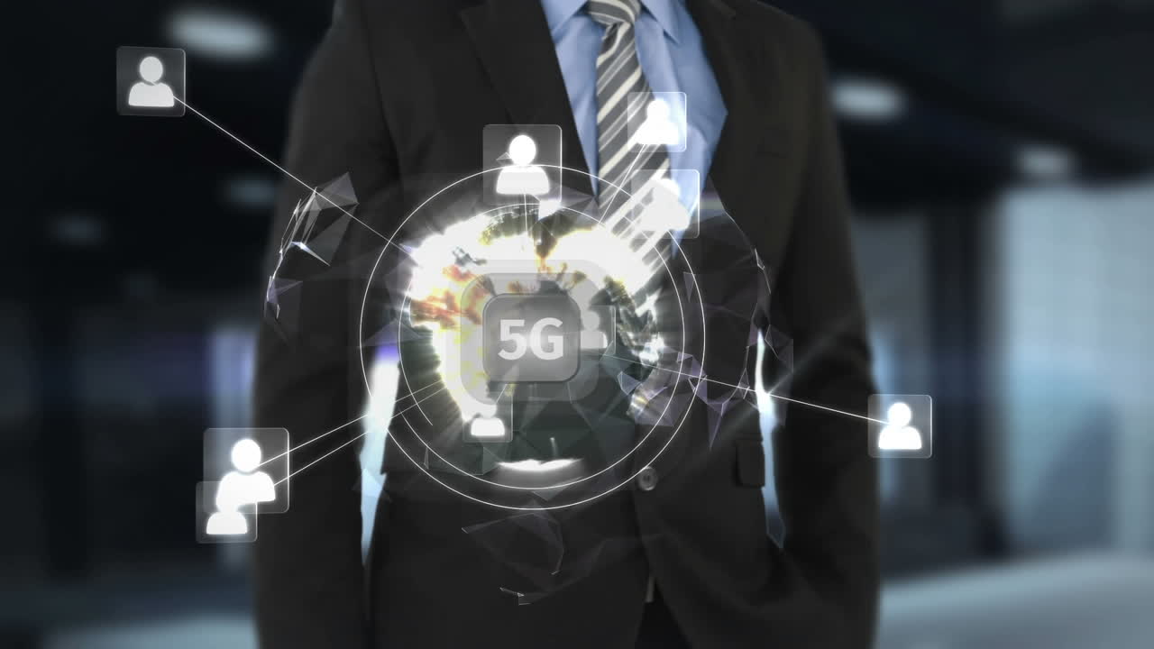 5g 버튼을 누르는 사업가의 중간 섹션