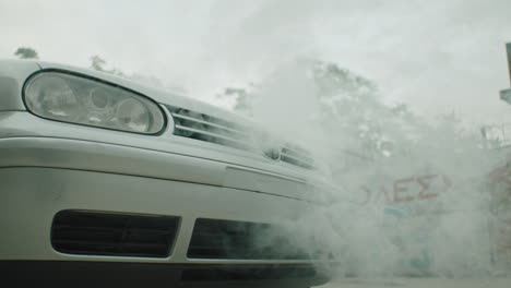 Vw-Golf-Rompió-Motor-Fumando