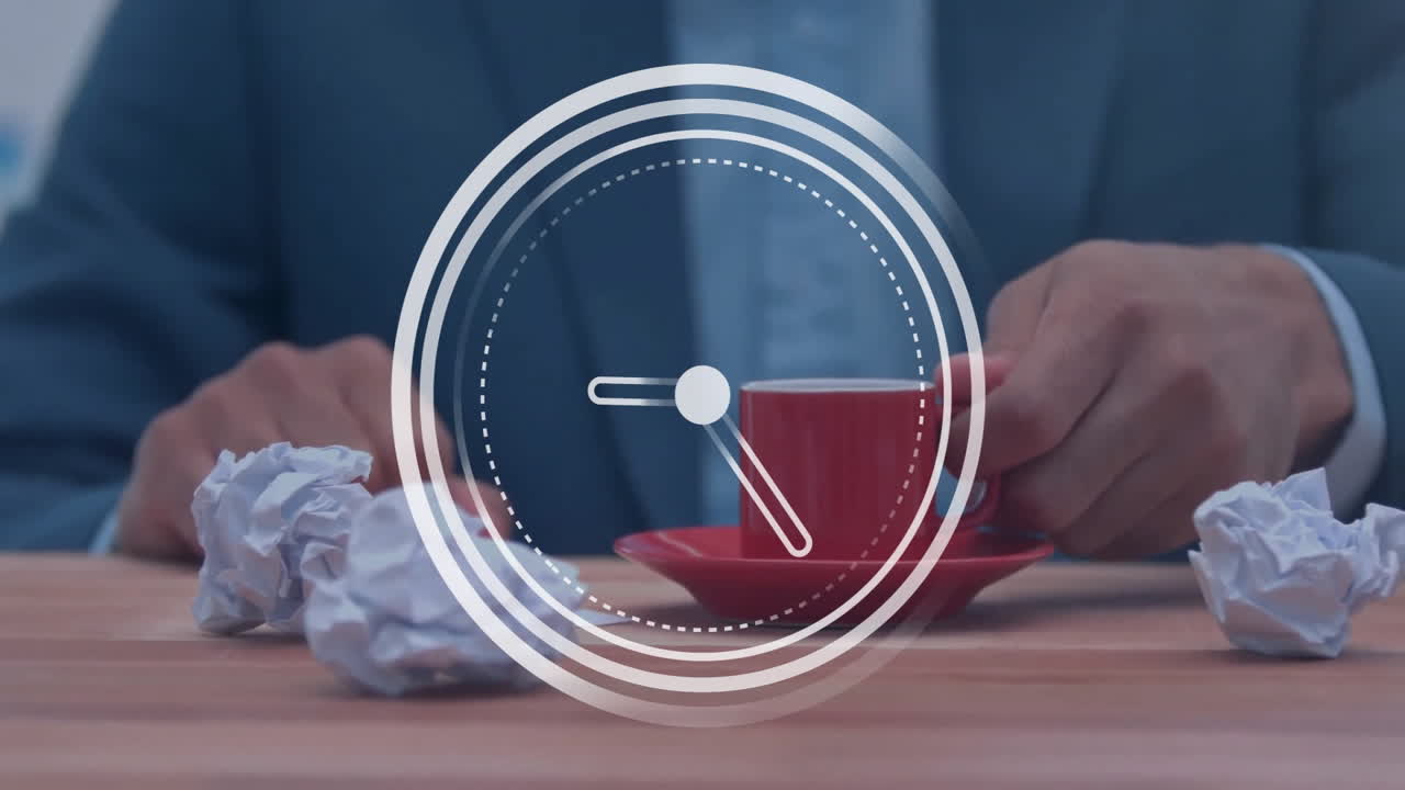 커피를 마시는 백인 사업가 위에 움직이는 시계의 애니메이션