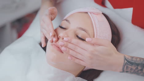 facial massage treatment