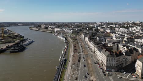 Nantes-riverside-and-Loira-river,-France