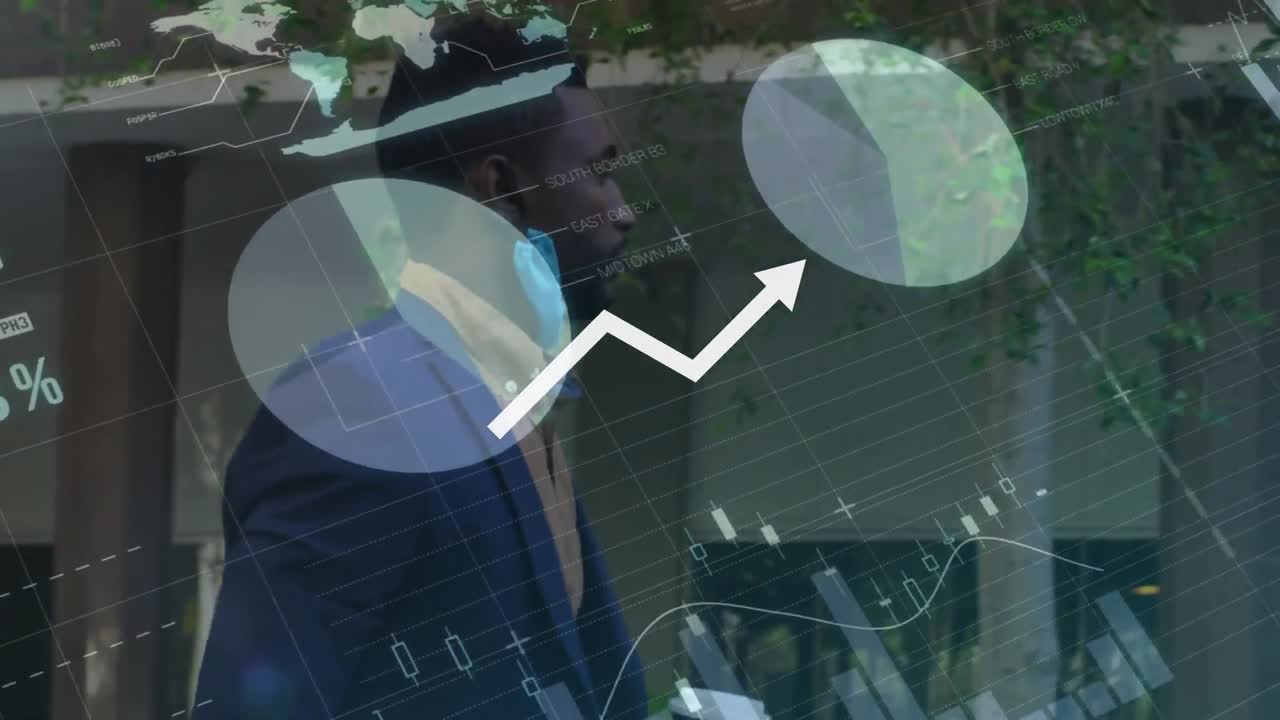 animación del procesamiento de datos sobre un hombre de negocios afroamericano con máscara facial