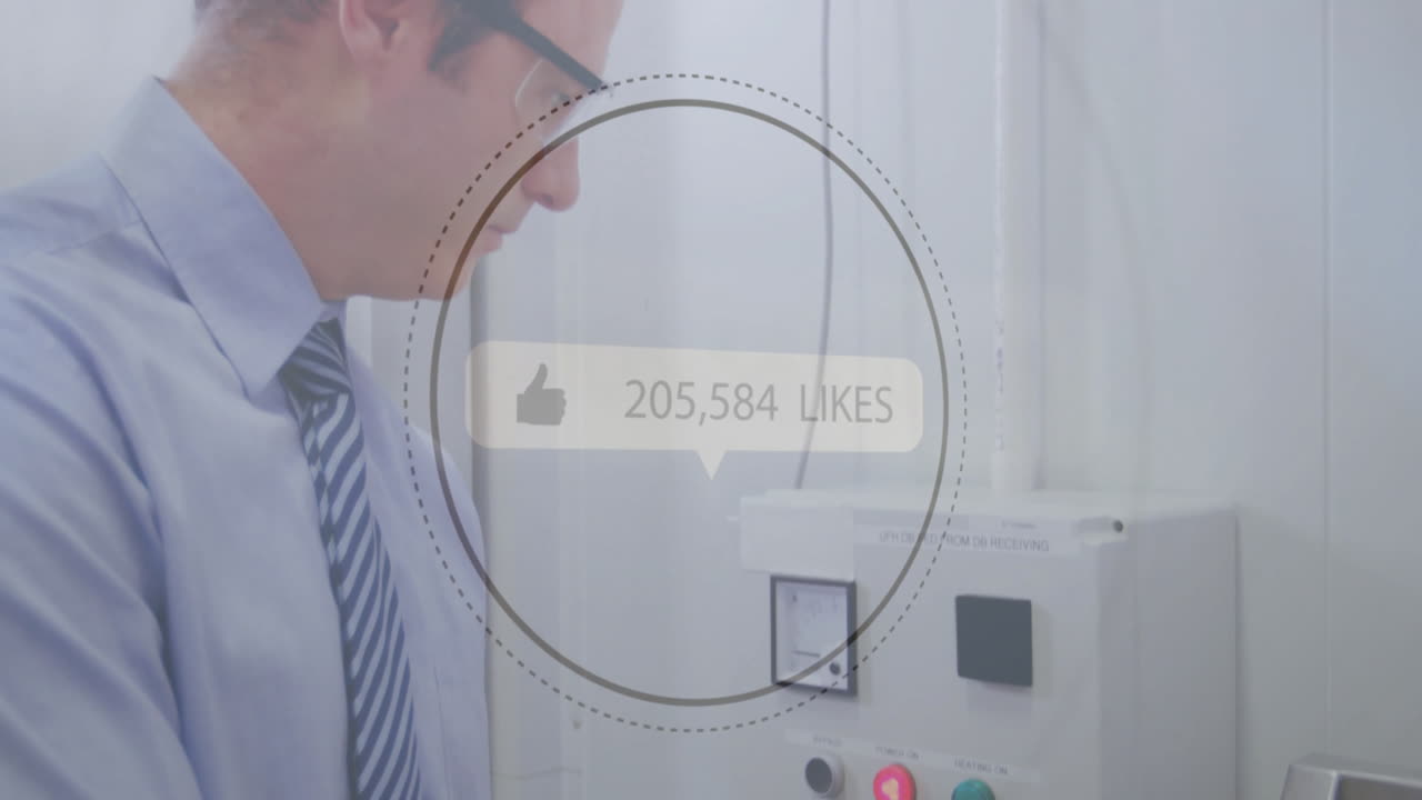 hombre de negocios en la oficina con 329.020 gustos de animación sobre su perfil