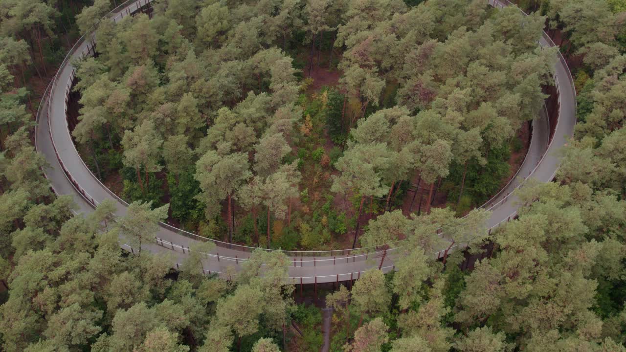 낮 동안의 자전거 도어 데 보멘 자전거 도로의 공개  ⁇ , 항공