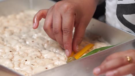 Hacer-Diseños-De-Arte-De-Pan-De-Focaccia