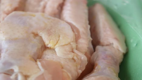 raw chicken pieces